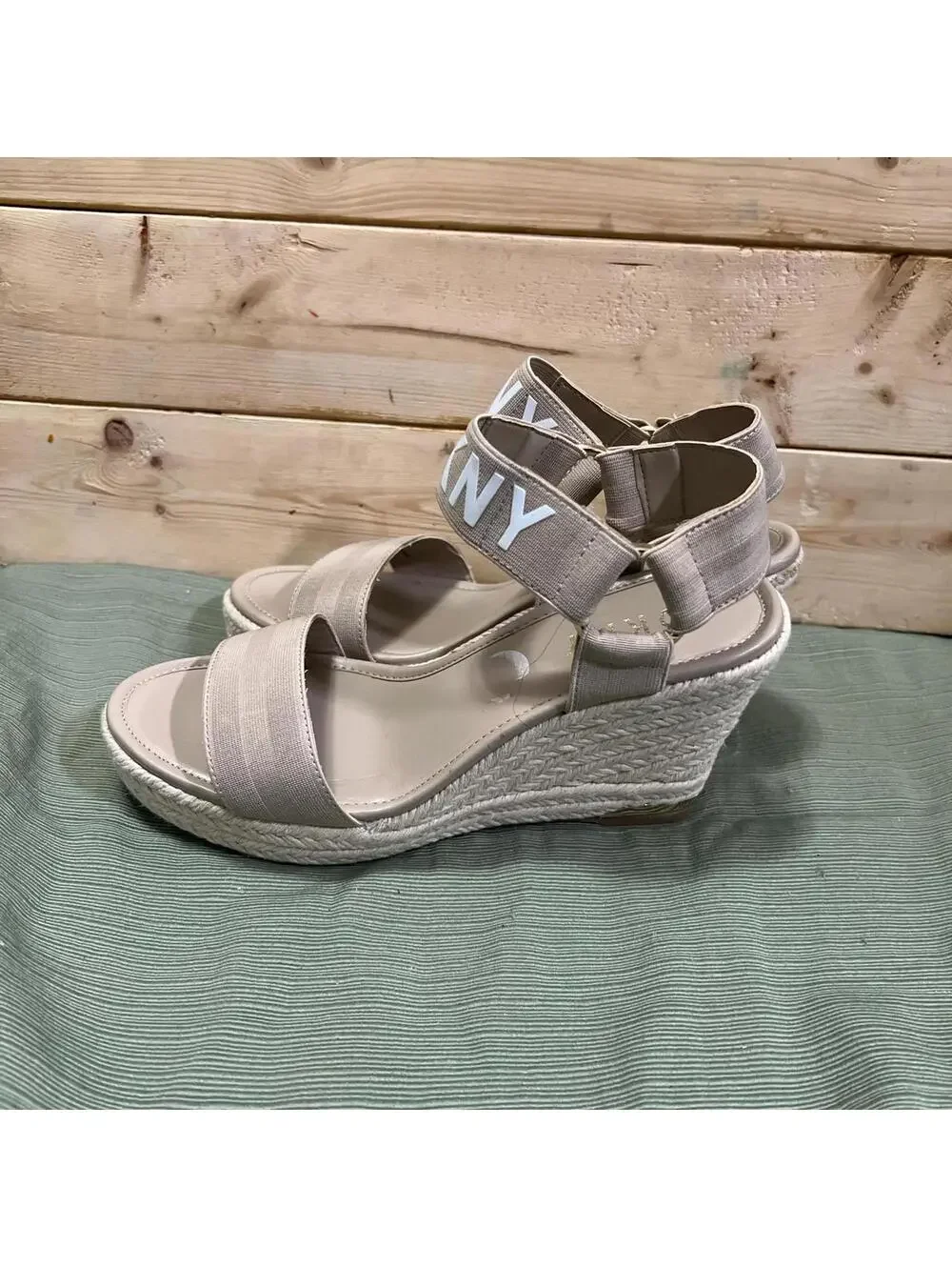 DKNY Womens Cream Tan Espadrille Logo Wedge Sandals Size 7.5 M EU 38 B